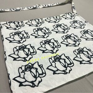 Freda Salvador printed tote